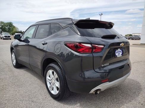 Used 2021 Chevrolet Blazer LT FWD image 3