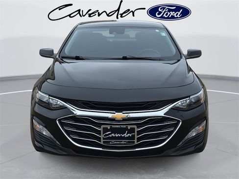 Used 2024 Chevrolet Malibu LT image 2