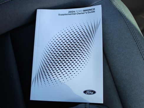 Used 2024 Ford Bronco Big Bend image 24