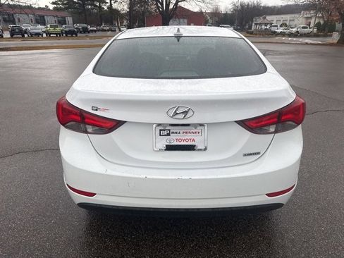 Used 2016 Hyundai Elantra Limited image 4