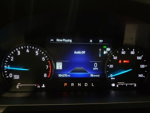 Used 2022 Ford Explorer XLT w/ Equipment Group 202A AWD/4WD image 23