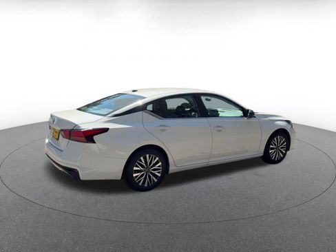 Used 2026 Nissan Altima 2.5 SV FWD image 12