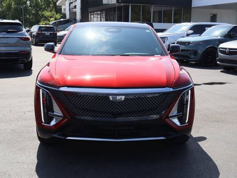 Certified 2024 Cadillac Lyriq Tech AWD/4WD image 4