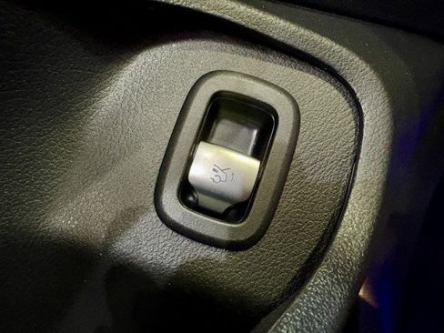 New 2026 Mercedes-Benz CLE 300 4MATIC Cabriolet image 25