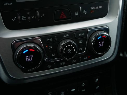 Used 2015 GMC Acadia SLT w/ Open Road Package AWD/4WD image 26