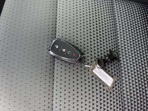 Used 2025 Chevrolet Trax LT image 20