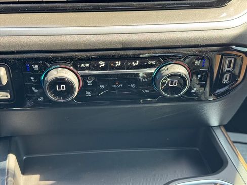 New 2026 Chevrolet Silverado 1500 High Country AWD/4WD image 20