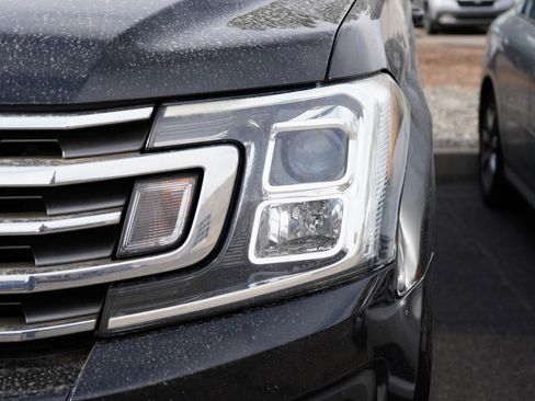 Used 2019 Ford Expedition Max XLT AWD/4WD image 10