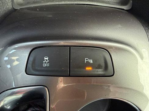 Used 2021 Chevrolet Malibu RS image 21