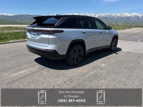 New 2025 Jeep Wagoneer S Launch Edition image 3