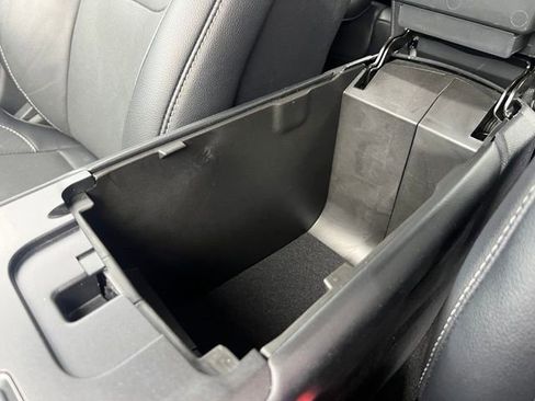 Used 2019 Ford Fusion Energi Titanium FWD image 18