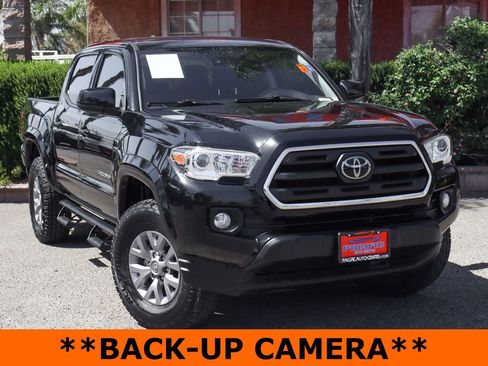 Used 2019 Toyota Tacoma SR5 RWD image 2