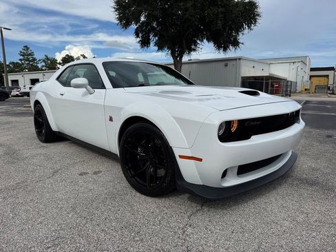 Used 2023 Dodge Challenger R/T Scat Pack image 11