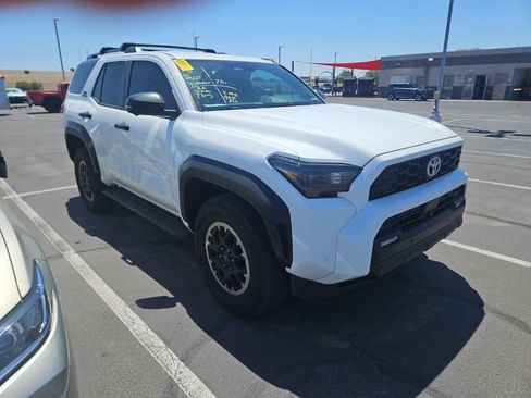 Certified 2025 Toyota 4Runner TRD Off-Road Premium w/ Tow Technology Package AWD/4WD image 4