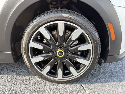 Used 2024 MINI Cooper SE FWD image 28