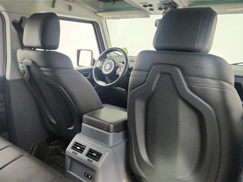 Used 2024 INEOS Grenadier Fieldmaster Edition image 29