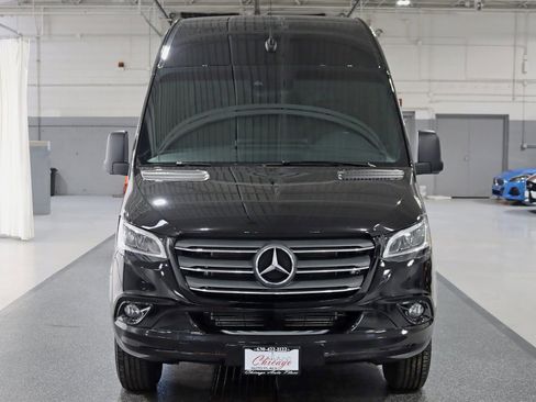 Used 2019 Mercedes-Benz Sprinter 170 image 4