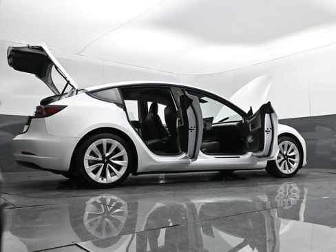 Used 2022 Tesla Model 3 Long Range image 38