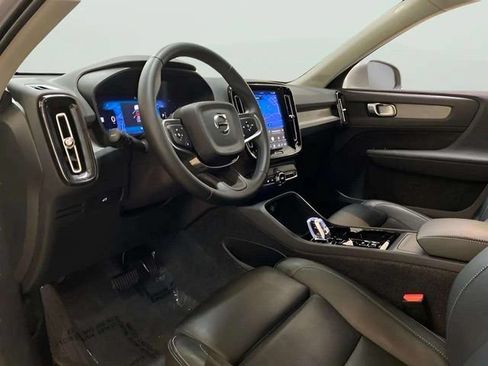 Used 2025 Volvo XC40 B5 Plus AWD/4WD image 59