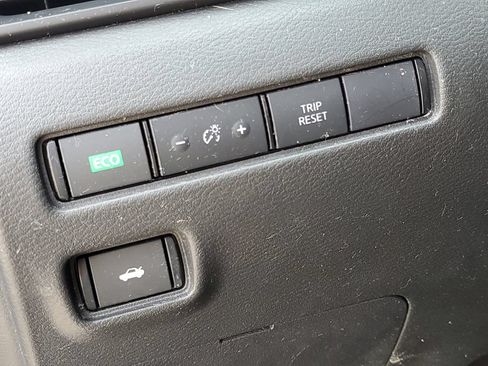Used 2024 Nissan Sentra S FWD image 7
