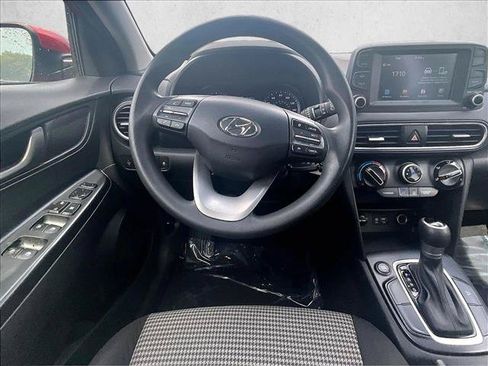 Used 2018 Hyundai Kona SE FWD image 7