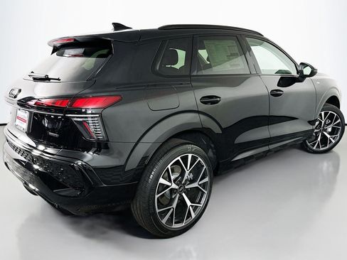 New 2026 Audi Q3 quattro 2.0T AWD/4WD image 13