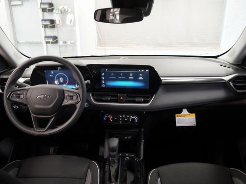 New 2026 Chevrolet TrailBlazer LT w/ Midnight Edition image 17