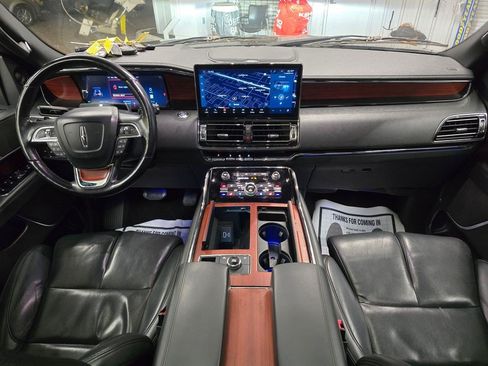 Used 2023 Lincoln Navigator L Reserve AWD/4WD image 40