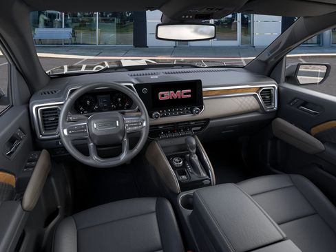 New 2026 GMC Canyon Denali image 17