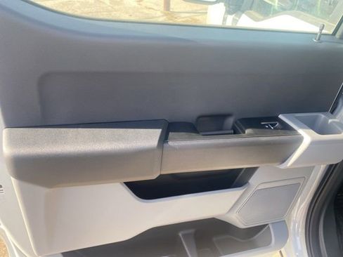 New 2025 Ford F250 XL w/ 360-Degree Camera Package RWD image 11