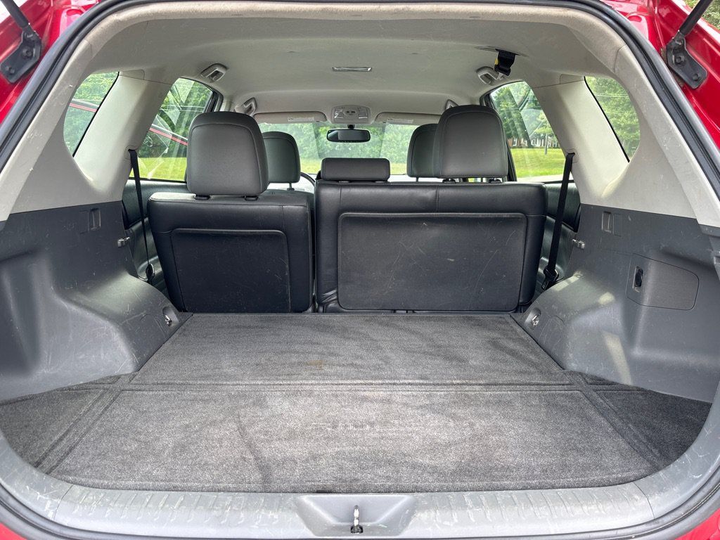 Used 2014 Toyota Prius V Five FWD image 11