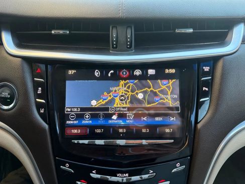 Used 2016 Cadillac XTS Luxury w/ Driver Awareness Package image 18