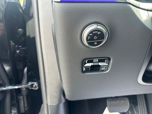 Used 2026 Mercedes-Benz GLC 350e GLC 350e image 14