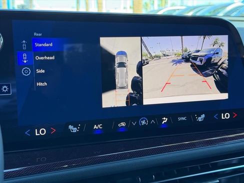 New 2026 Chevrolet Traverse Z71 w/ Driver Confidence Package AWD/4WD image 12