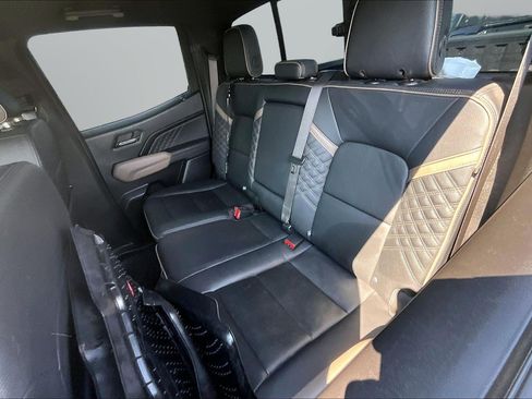 Used 2024 GMC Canyon Denali AWD/4WD image 18