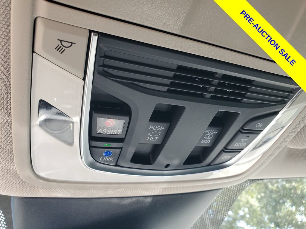 Certified 2024 Acura MDX FWD image 33