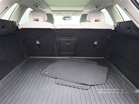 Used 2023 Volvo XC60 B5 Plus w/ Protection Package image 31