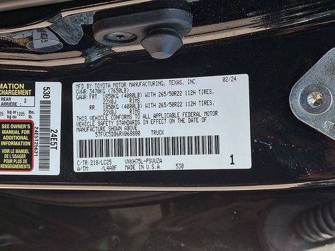 Used 2024 Toyota Tundra Capstone AWD/4WD image 28