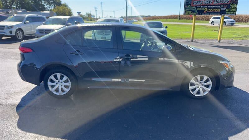 Used 2023 Toyota Corolla LE FWD image 1