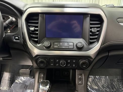 Used 2018 GMC Acadia SLT AWD/4WD image 16