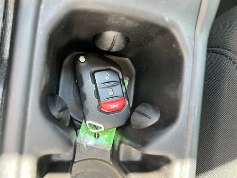 Used 2021 Jeep Wrangler Rubicon image 33