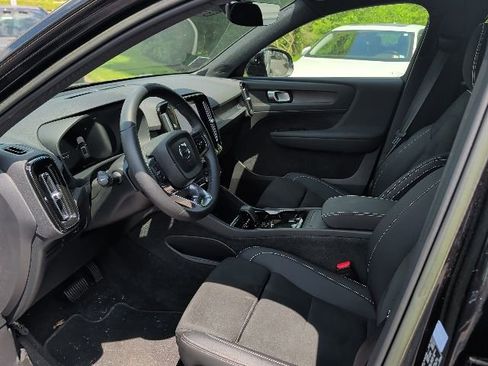 Used 2023 Volvo XC40 Recharge Plus AWD/4WD image 11