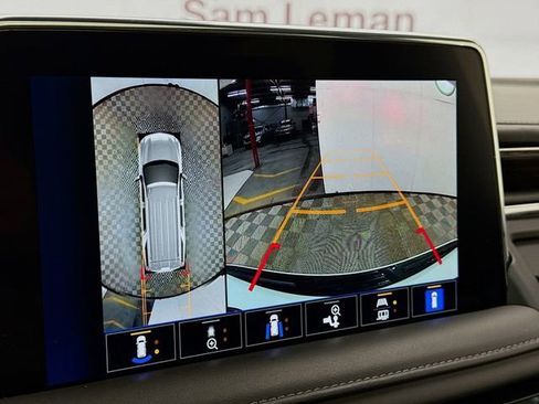 Used 2023 Chevrolet Suburban Z71 w/ Z71 Off-Road Package image 16