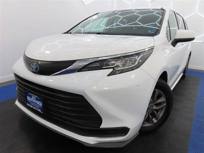 Used 2023 Toyota Sienna LE