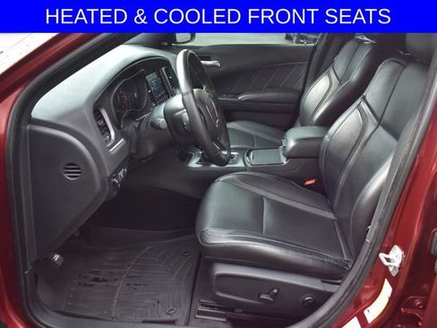Used 2017 Dodge Charger SXT w/ AWD Plus Group image 4
