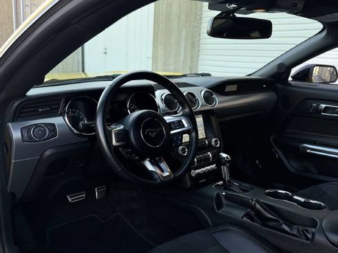Used 2017 Ford Mustang GT Premium RWD image 10