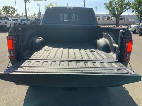 New 2026 RAM 2500 Laramie w/ Night Edition AWD/4WD image 7
