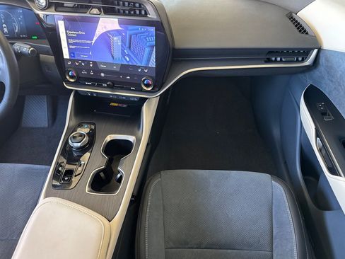 Certified 2023 Lexus RZ 450e Premium w/ Accessory Package (Z1) AWD/4WD image 31