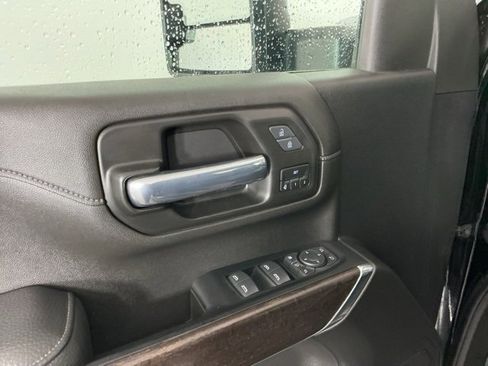 Used 2021 GMC Sierra 3500 Denali w/ Denali Ultimate Package image 9