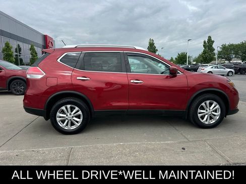 Used 2016 Nissan Rogue SV AWD/4WD image 7